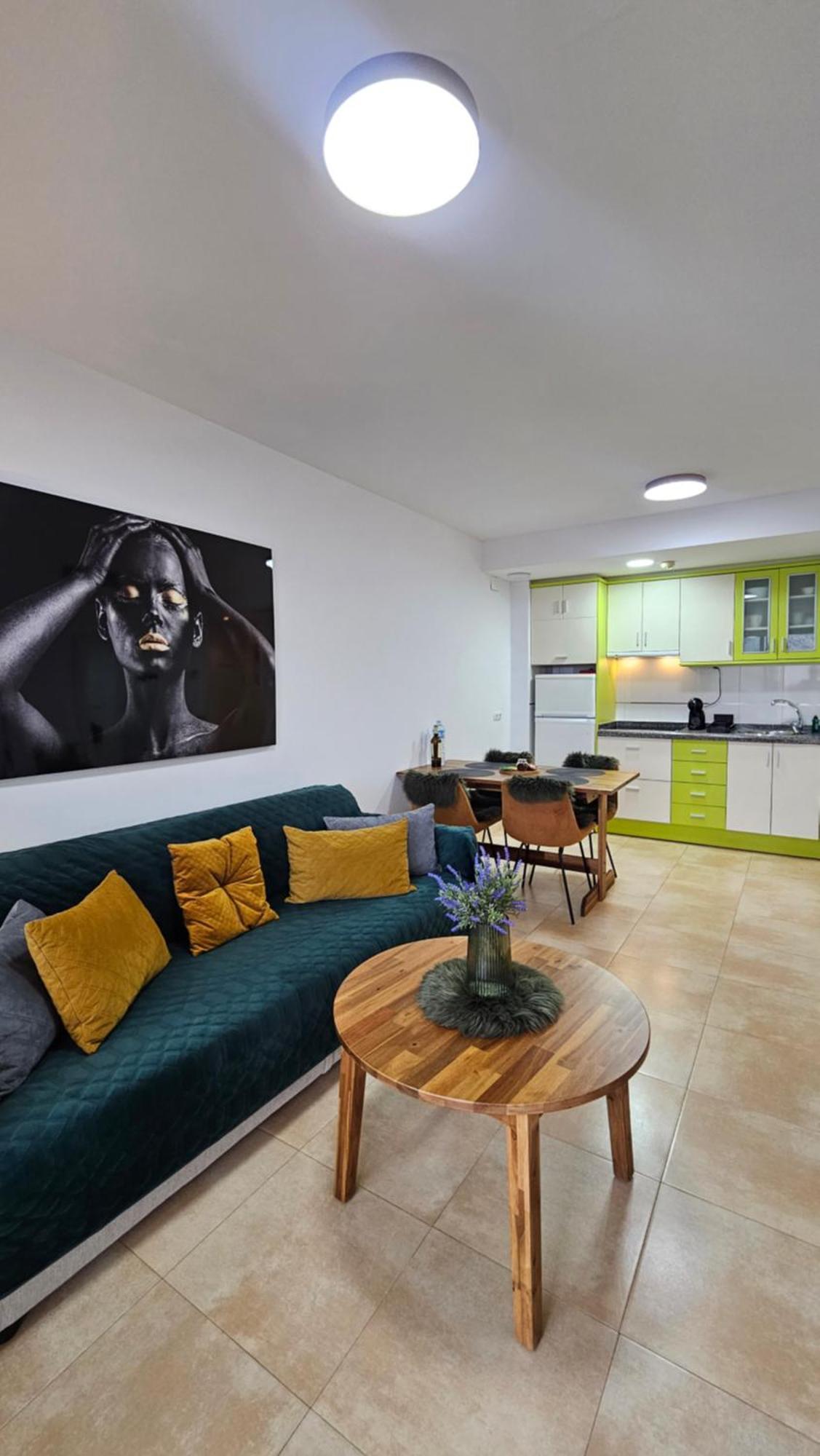 Esmeralda Suites Sunrise Con Piscina Calp Extérieur photo