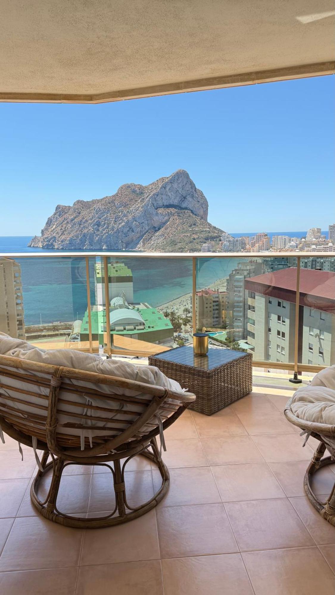 Esmeralda Suites Sunrise Con Piscina Calp Extérieur photo